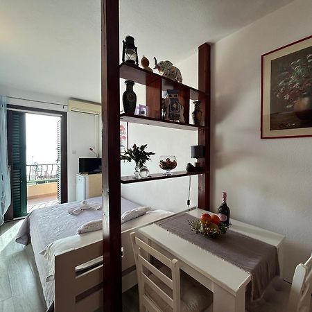 Seafront Studio Apartment+Balcony Podgora Exteriér fotografie